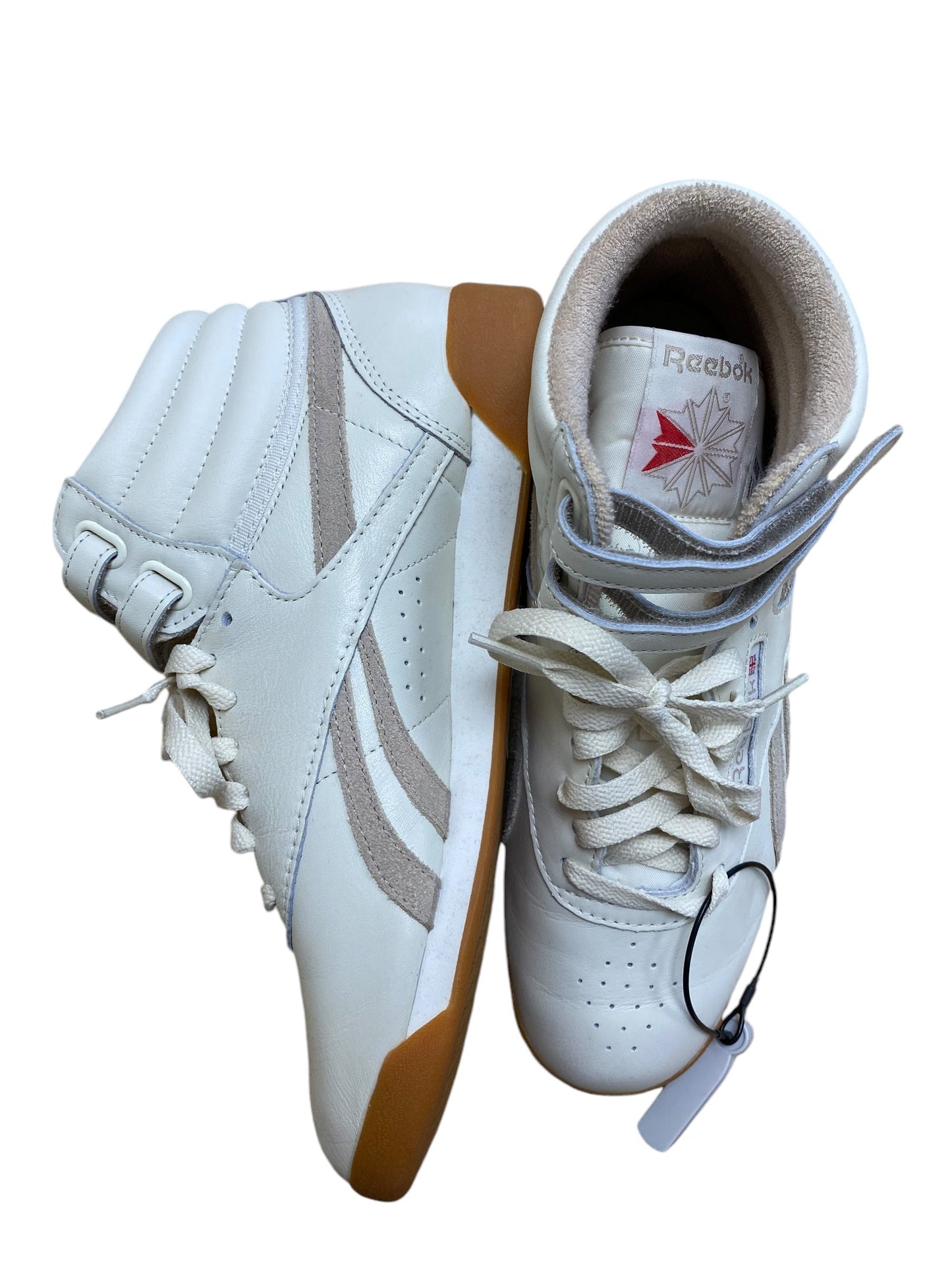 Shoes Sneakers By Reebok In Cream, Size: 10