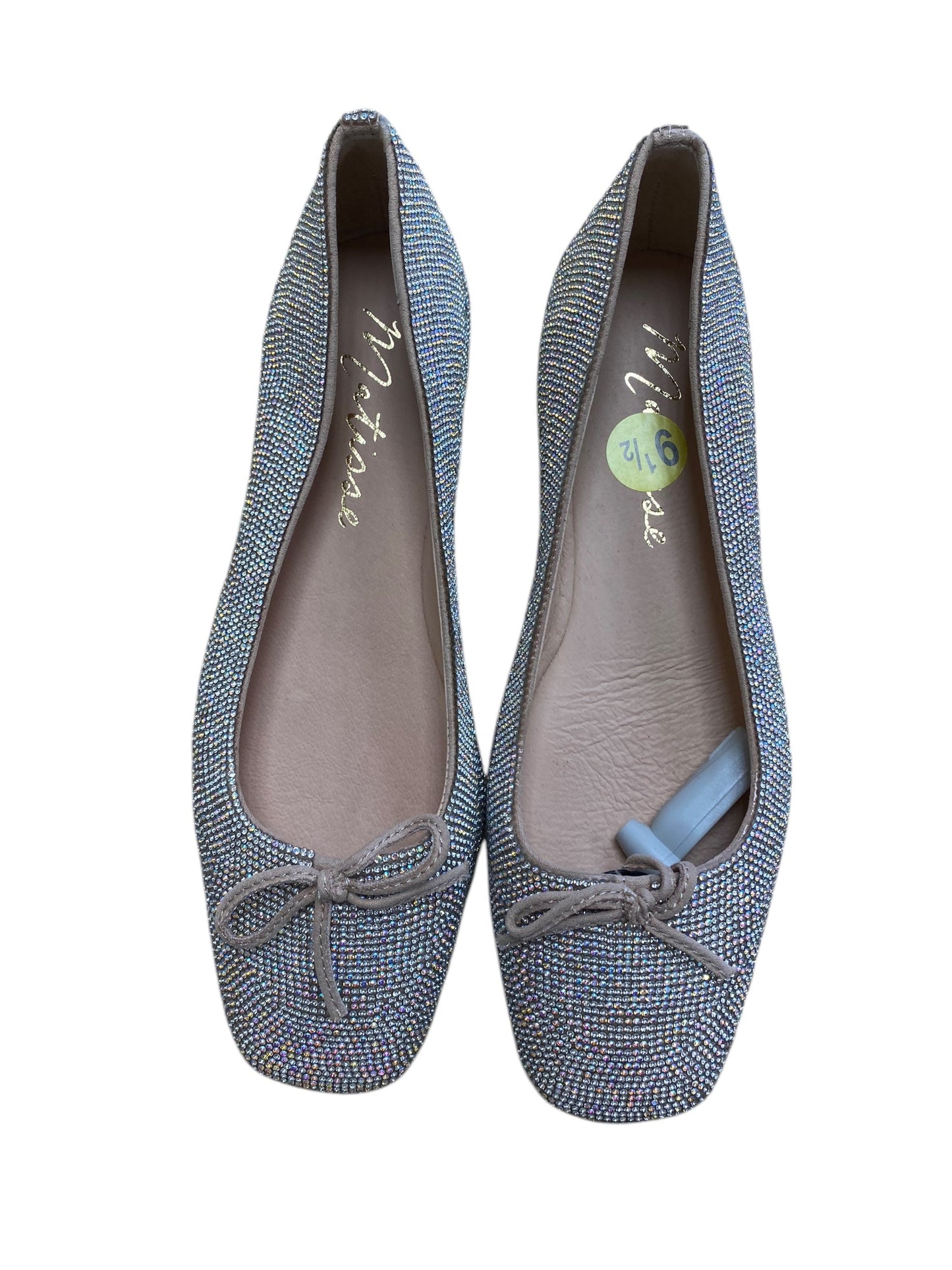 Shoes Flats By Matisse In Silver, Size: 9.5