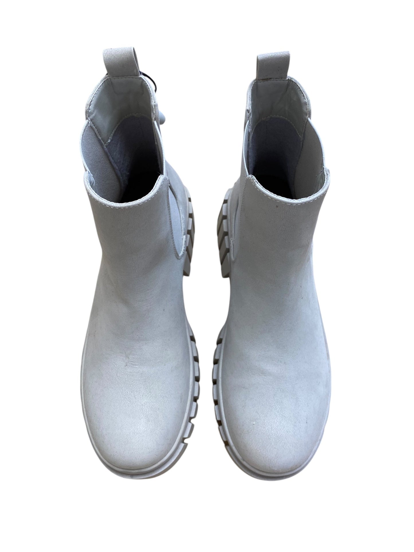 Boots Combat By Mia In White, Size: 7.5