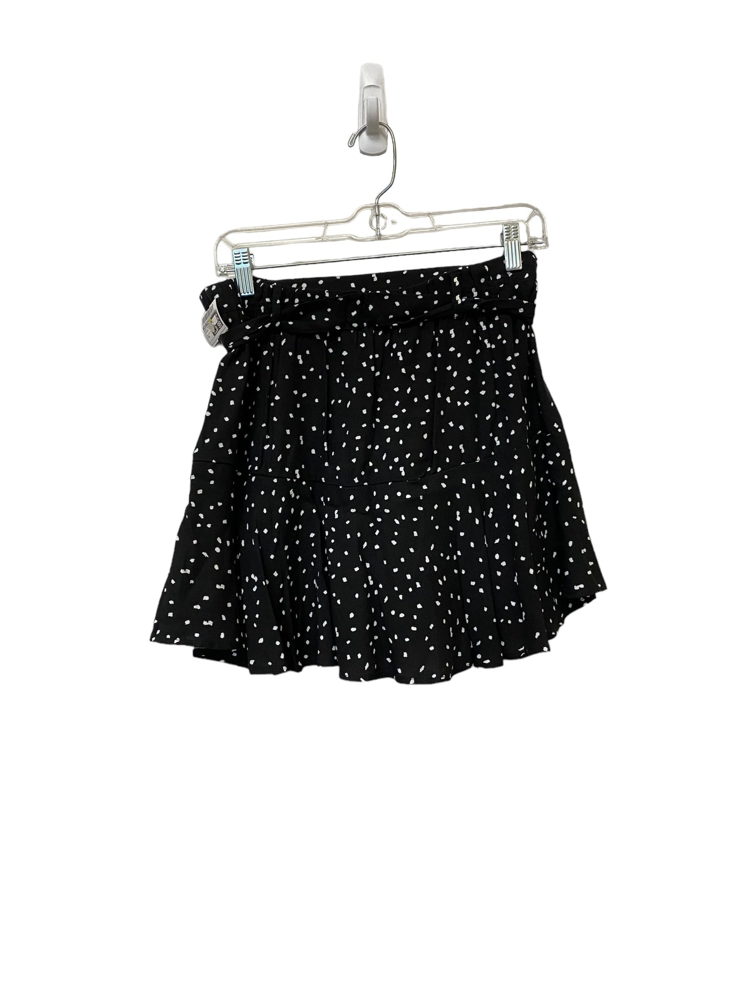 Skirt Mini & Short By Urban Romantics  Size: M