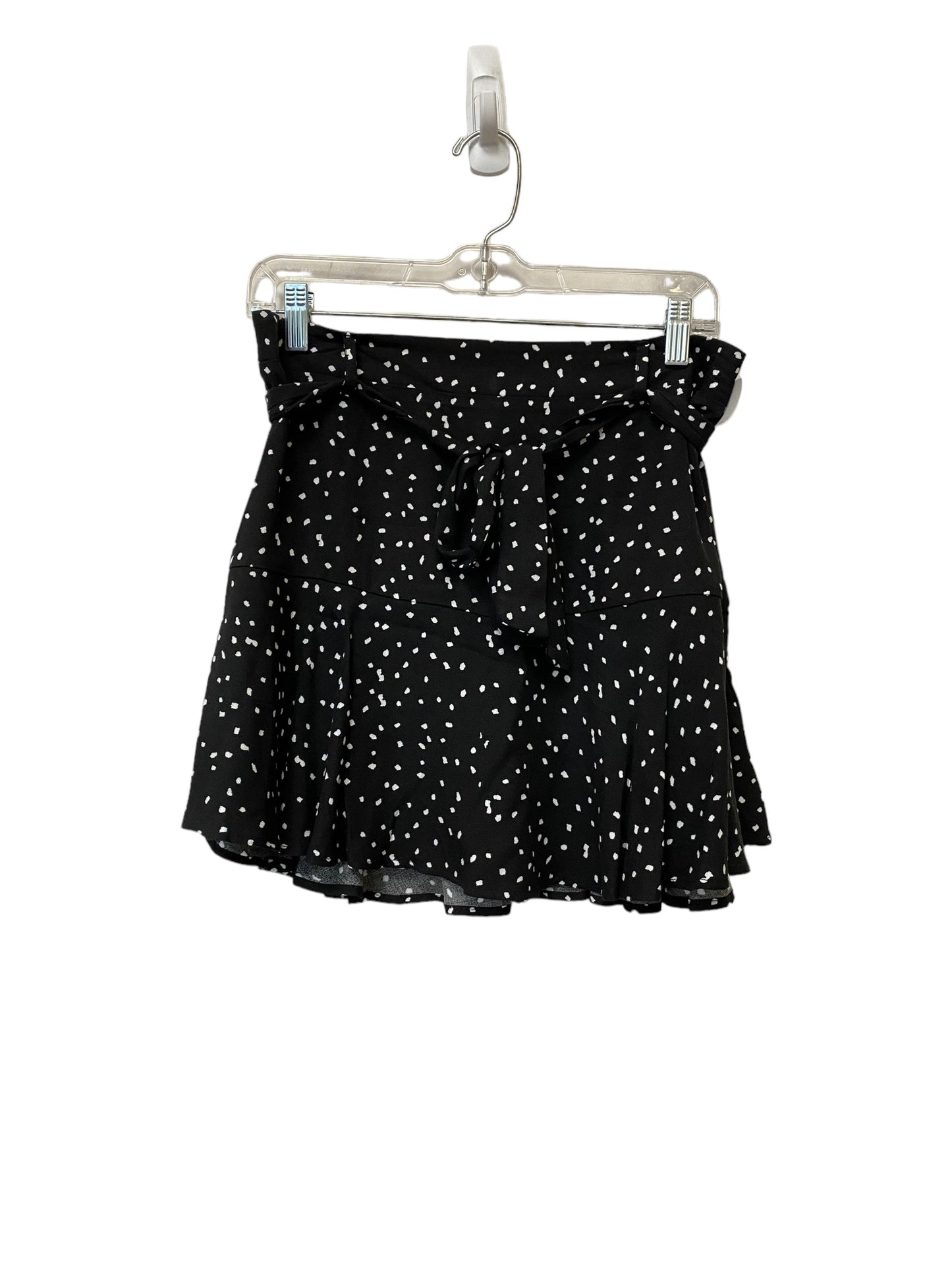 Skirt Mini & Short By Urban Romantics  Size: M