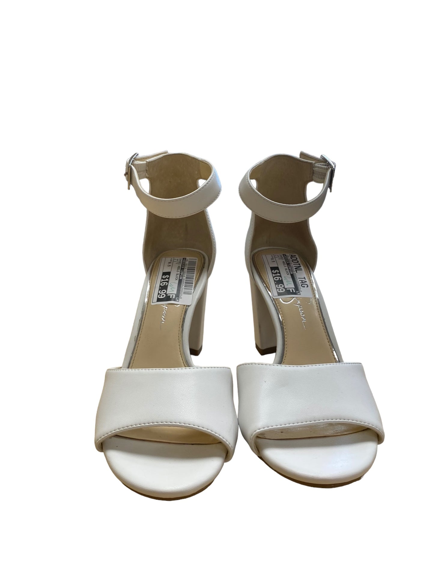 White Shoes Heels Block Jessica Simpson, Size 6.5