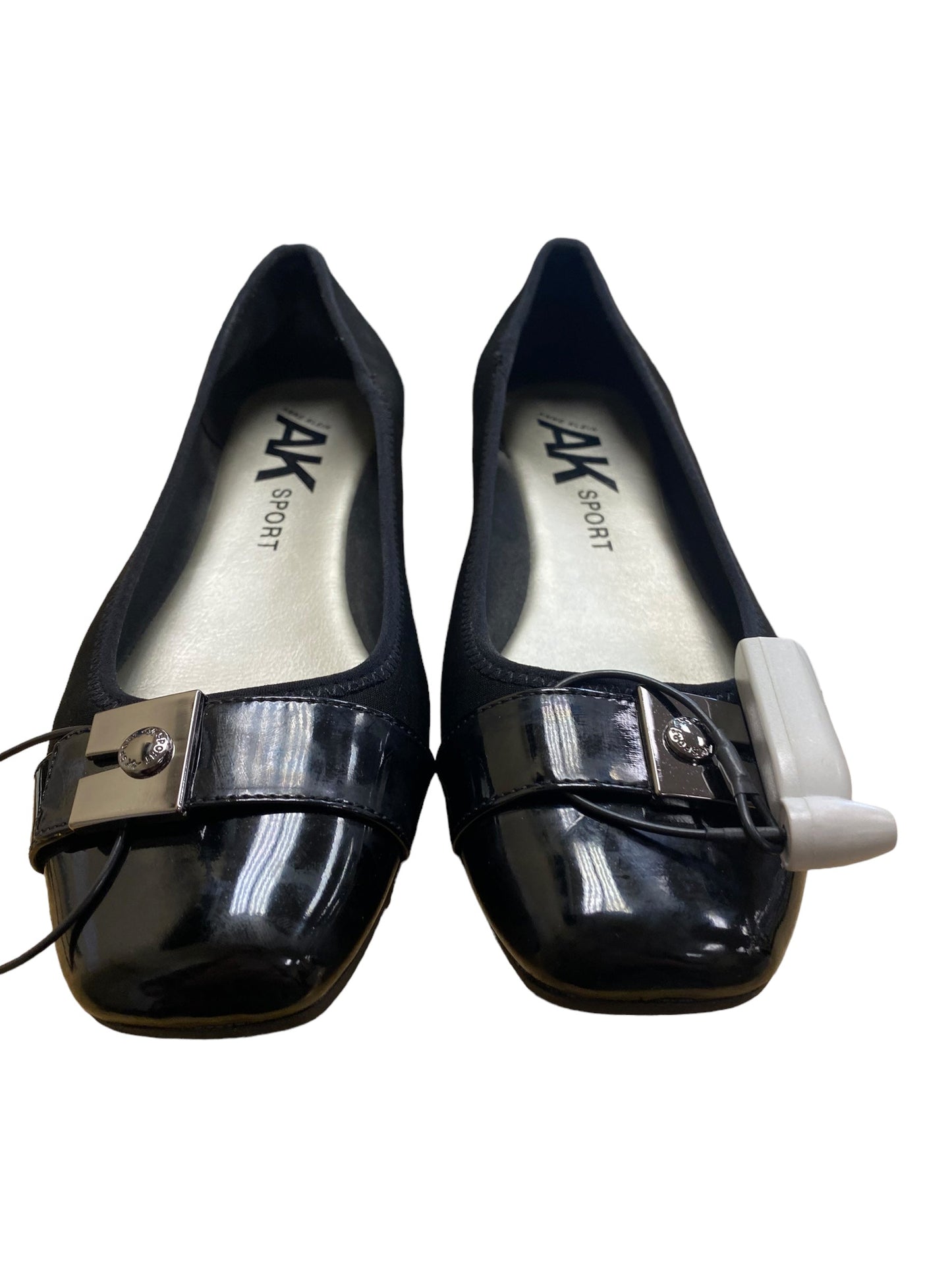 Black Shoes Flats Anne Klein, Size 9.5