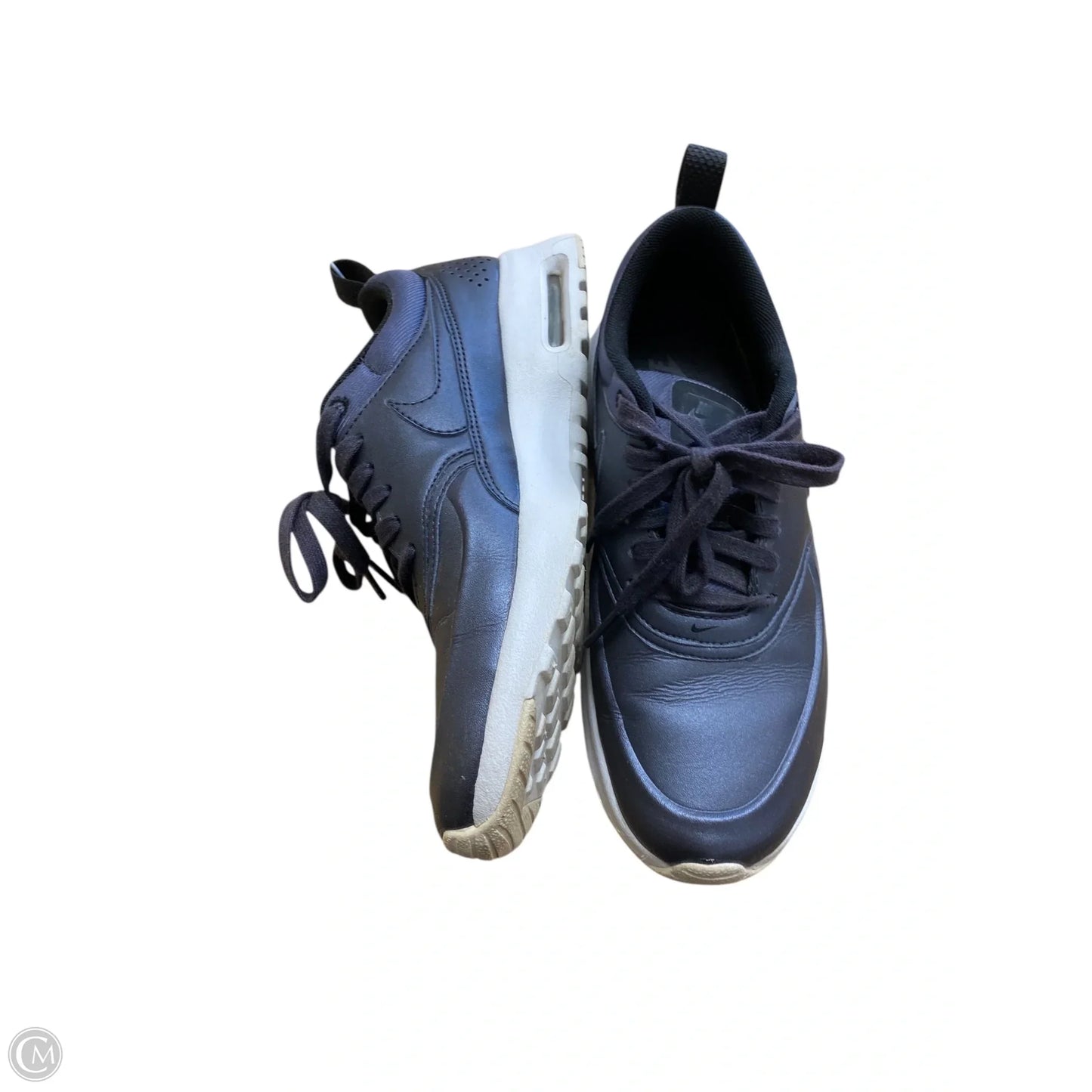 Shoes Sneakers By Nike In Grey, Size: 6