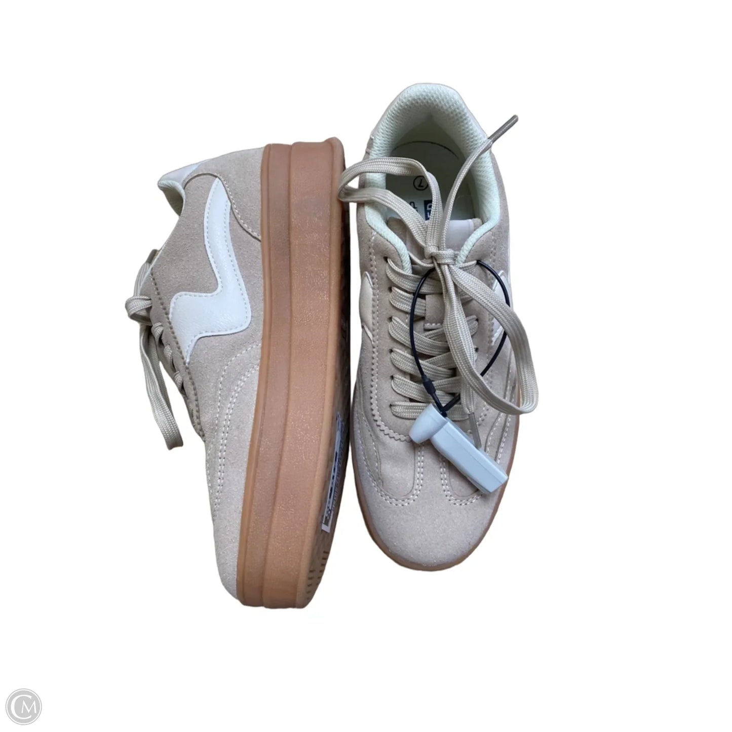Shoes Sneakers By Clothes Mentor In Brown, Size: 7