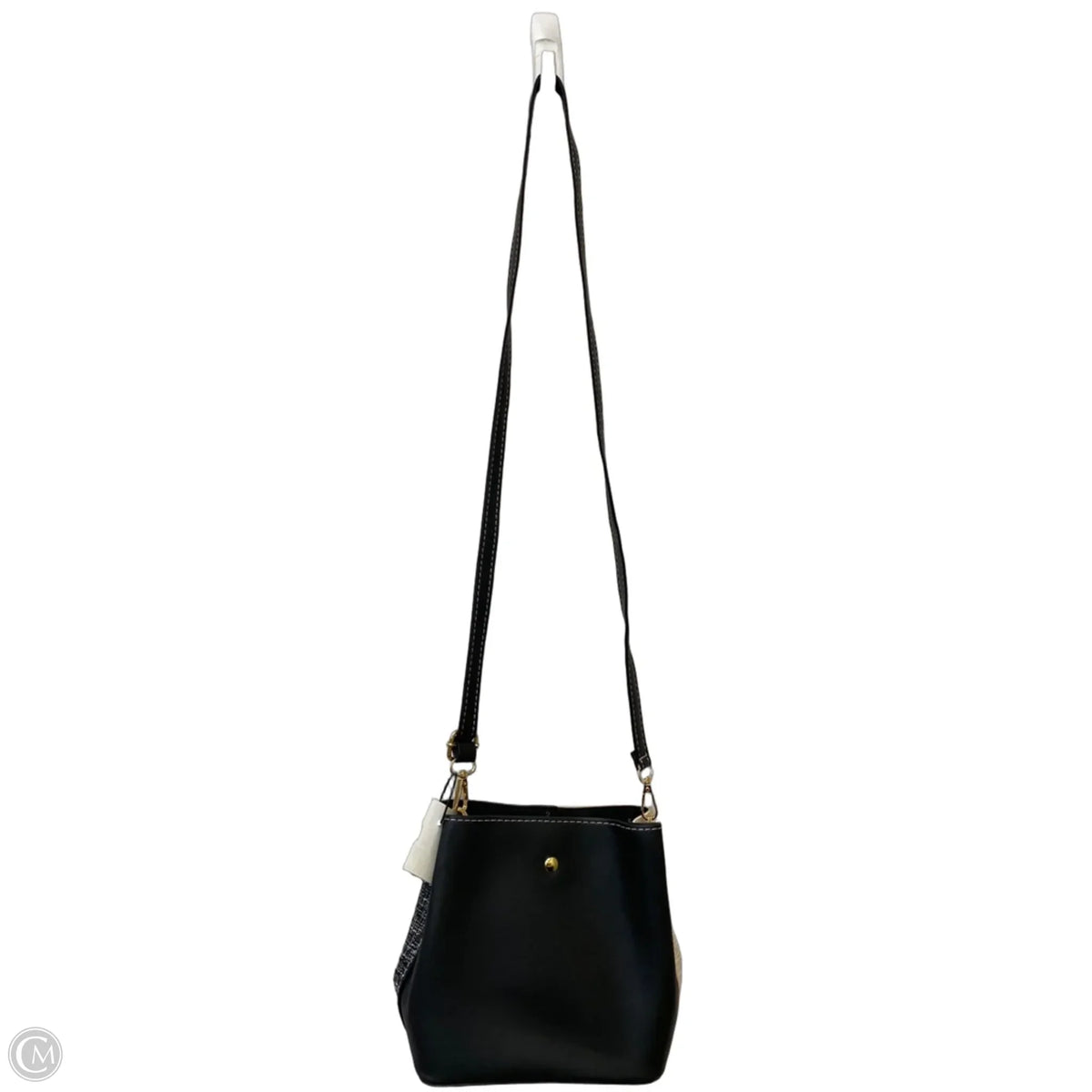 Crossbody By Clothes Mentor, Size: Medium