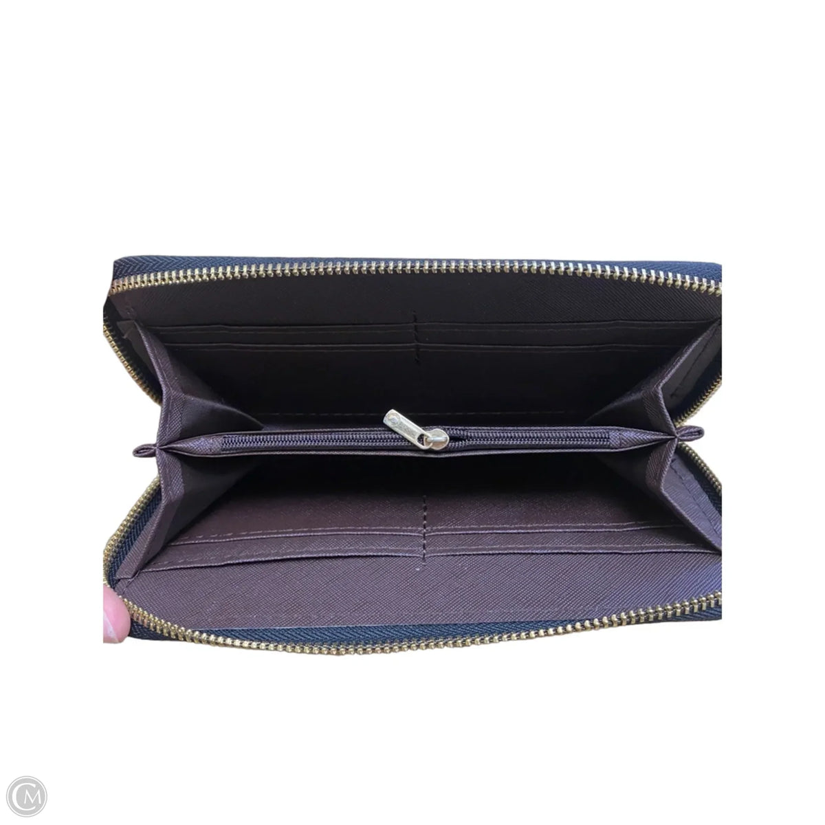 Wallet By Clothes Mentor, Size: Medium