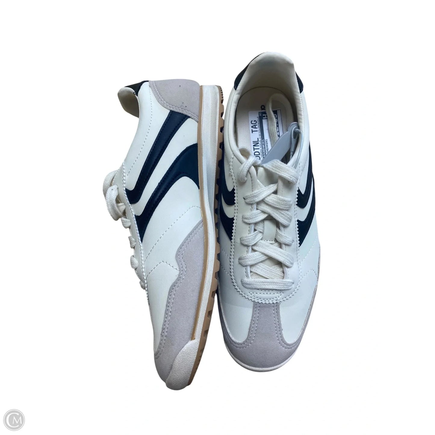 Shoes Sneakers By No Boundaries In White, Size: 8