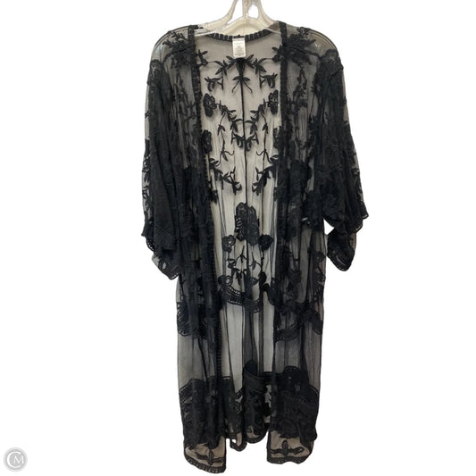 Shawl By Clothes Mentor In Black, Size: L