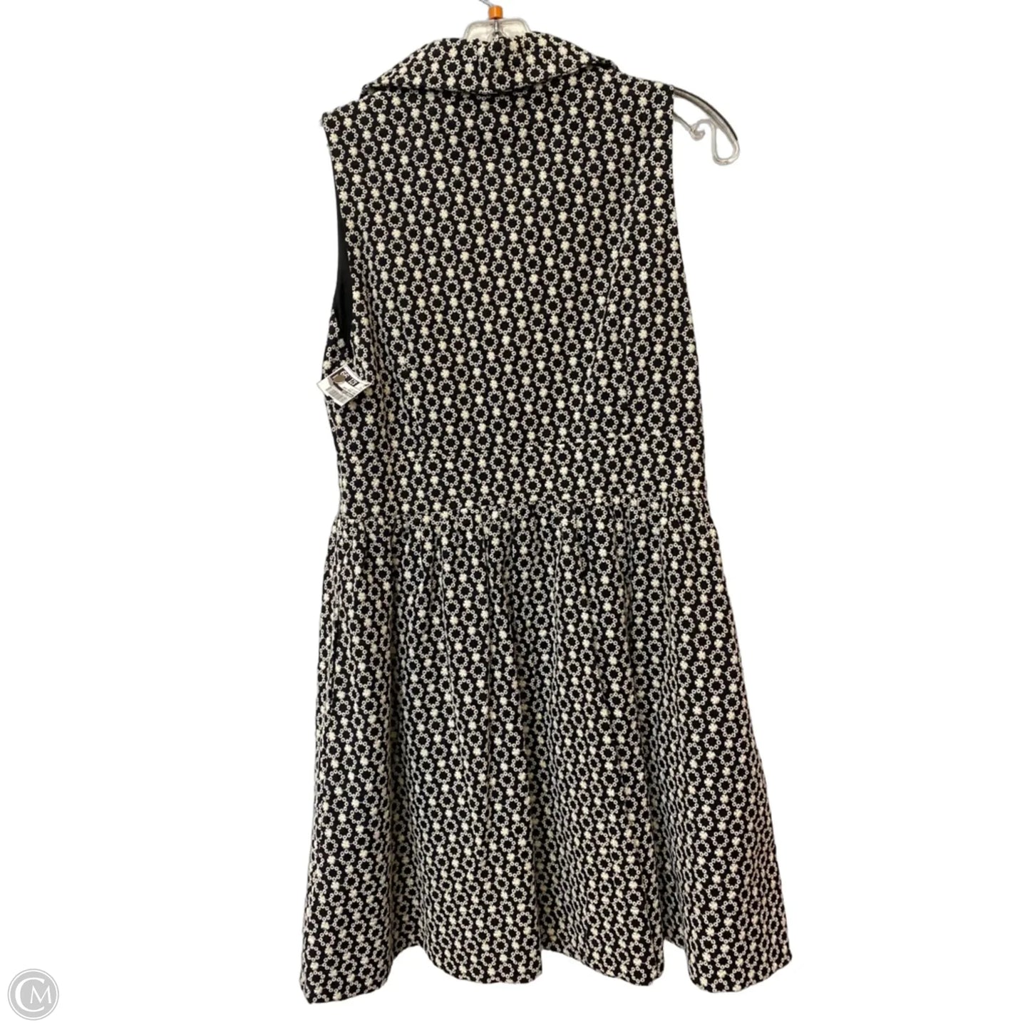 Dress Casual Short By Pomander Place In Black & White, Size: S