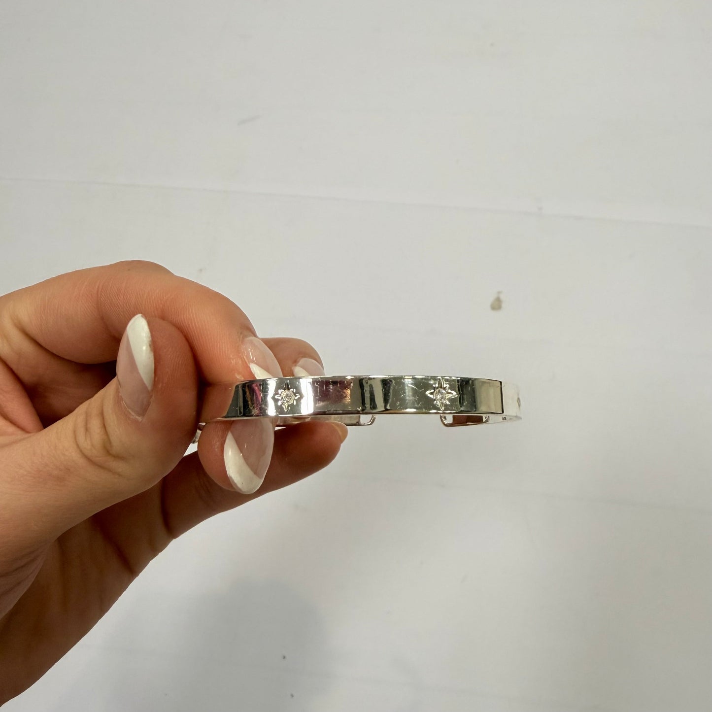 Bracelet Cuff By Clothes Mentor In Silver