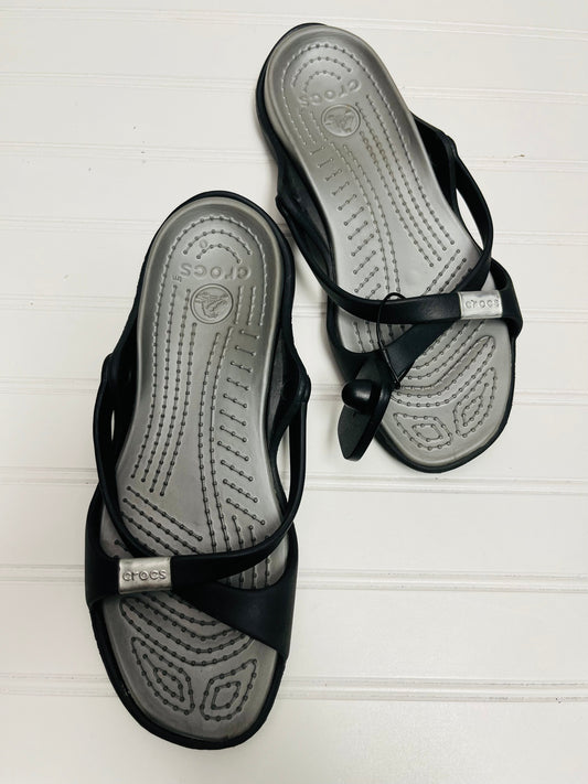 Sandals Flats By Crocs  Size: 10