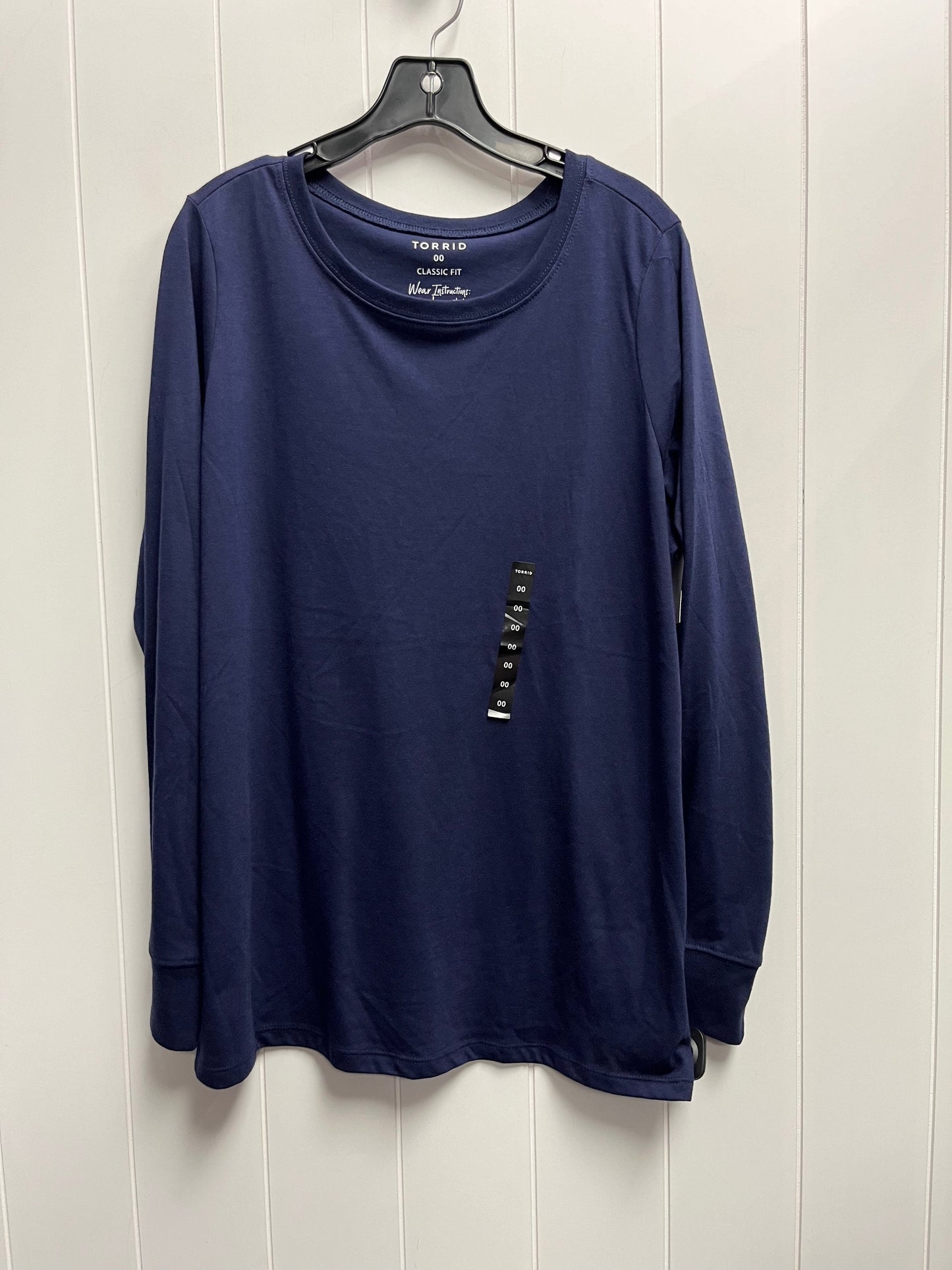 Top Long Sleeve Basic By Torrid In Navy, Size: M