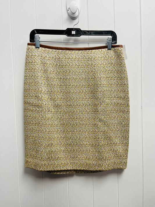Tan Skirt Mini & Short White House Black Market, Size 6