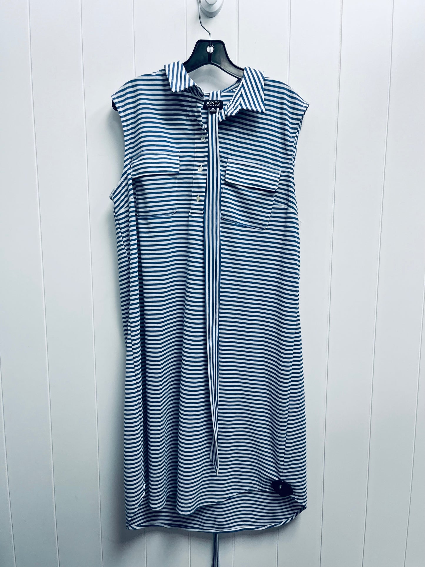 Dress Casual Short By Jones New York In Blue & White, Size: 16