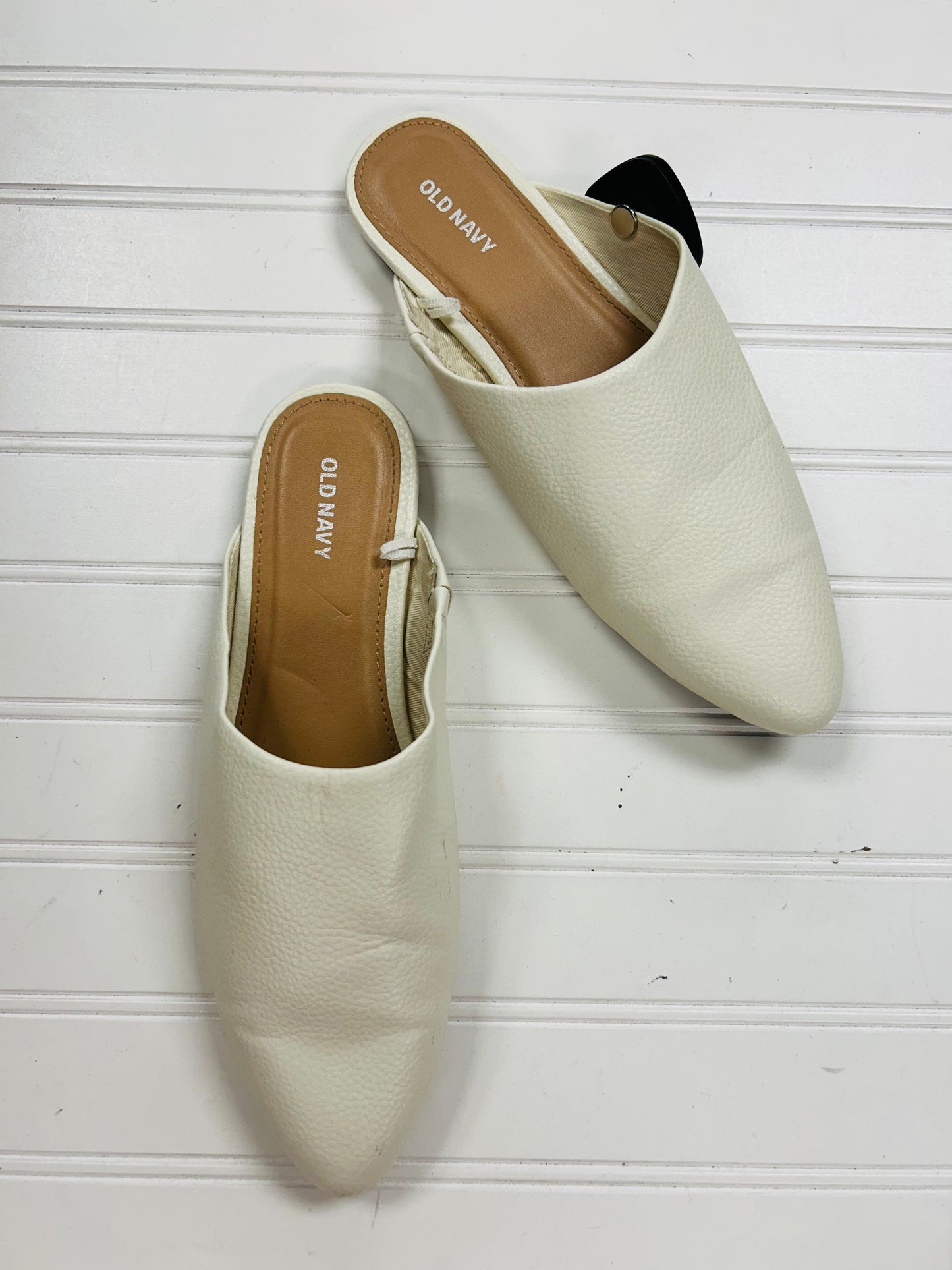 Shoes Flats By Old Navy In Cream, Size: 9