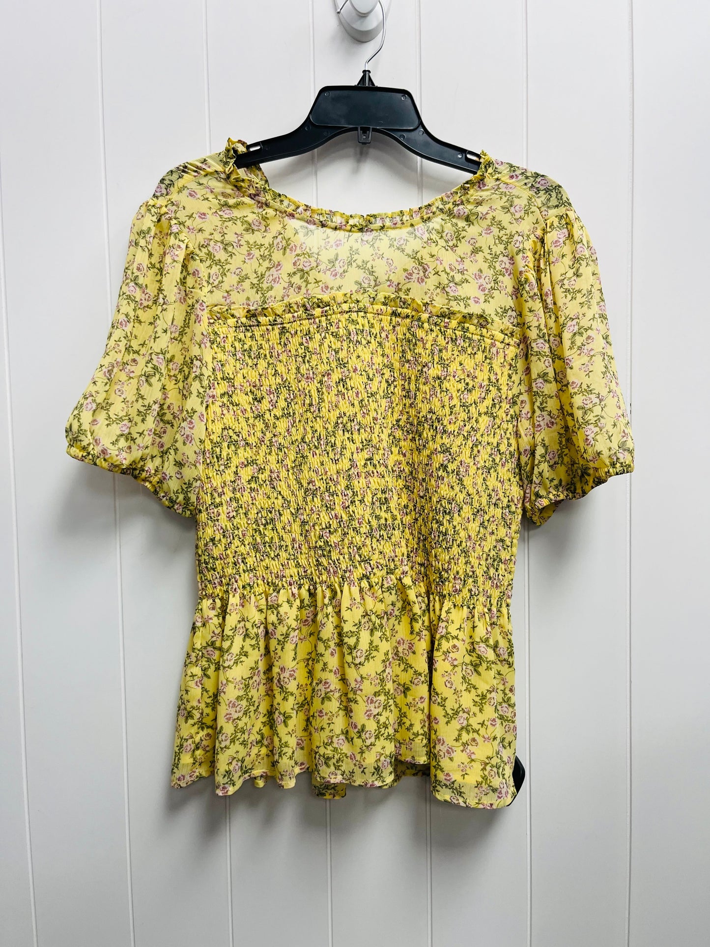 Top Short Sleeve By Torrid In Pink & Yellow, Size: Xl