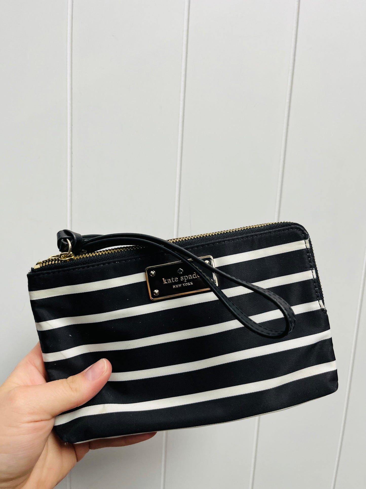 Wristlet Designer By Kate Spade, Size: Small