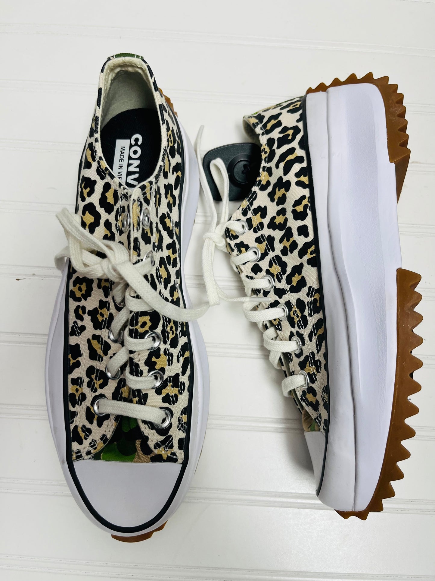 Shoes Sneakers By Converse In Animal Print, Size: 9.5