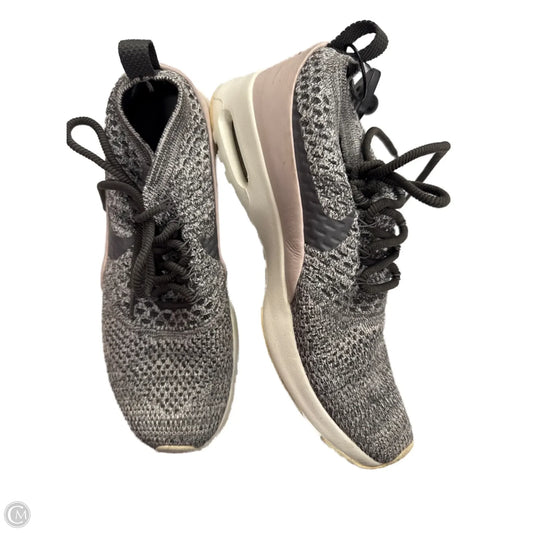 Shoes Athletic By Nike In Grey, Size: 7.5