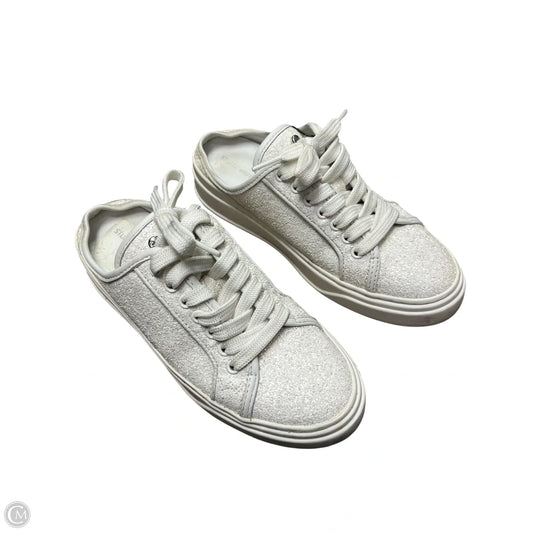 Shoes Designer By Stuart Weitzman In White, Size: 5