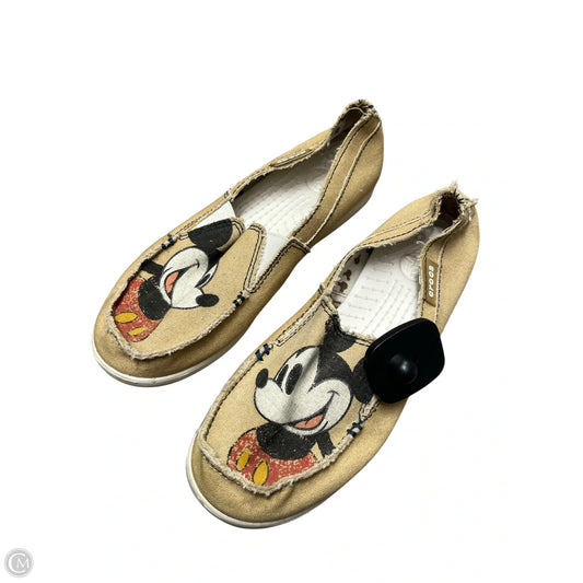 Shoes Flats By Crocs In Red & Tan, Size: 8