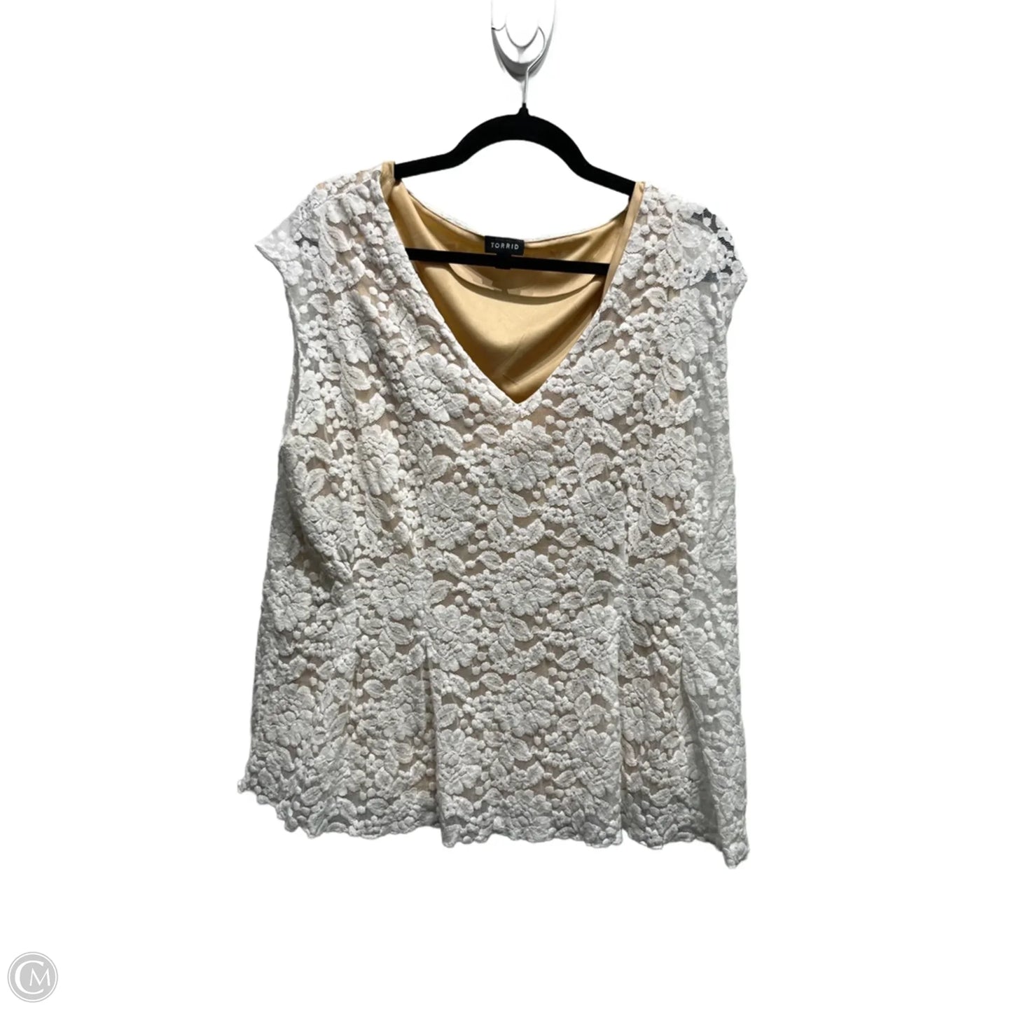 Top Short Sleeve By Torrid In Cream & White, Size: Xl