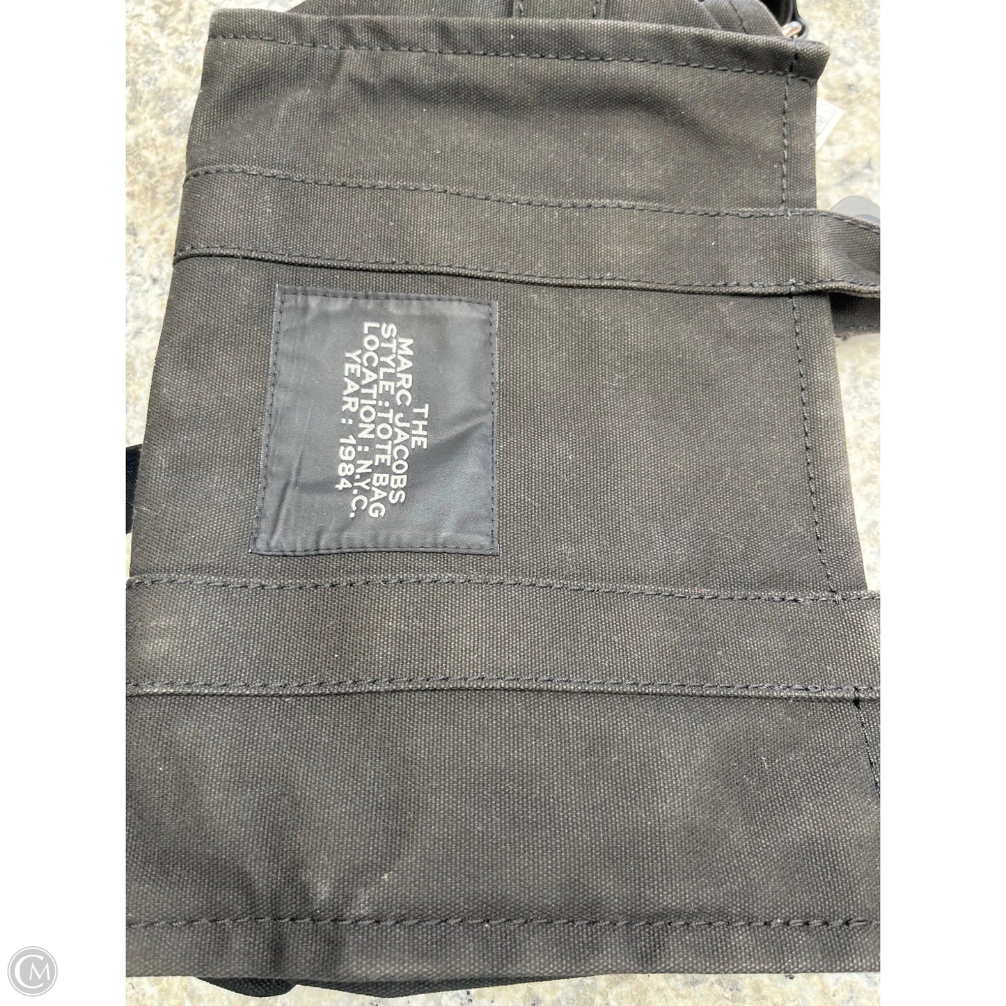 Crossbody Luxury Designer By Marc Jacobs, Size: Medium