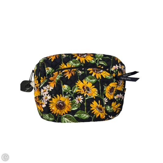 Makeup Bag By Vera Bradley, Size: Large