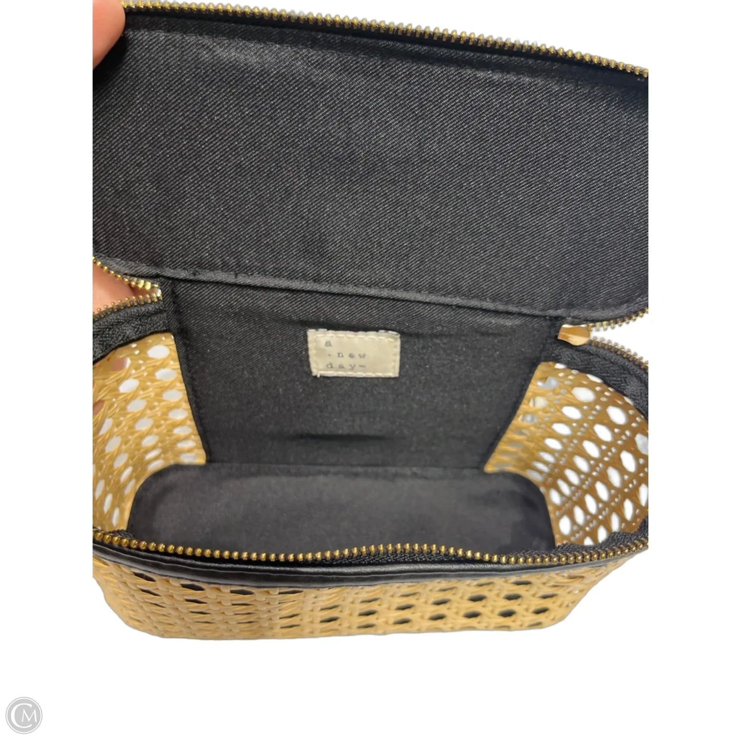 Crossbody By A New Day, Size: Small