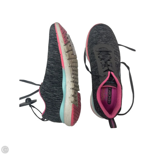 Shoes Sneakers By Skechers In Grey & Pink, Size: 8