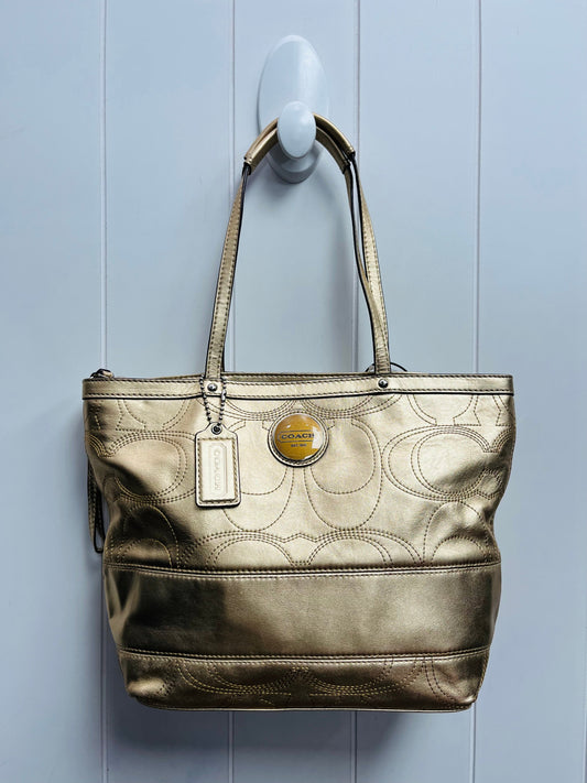 Handbag Designer By Coach  Size: Medium