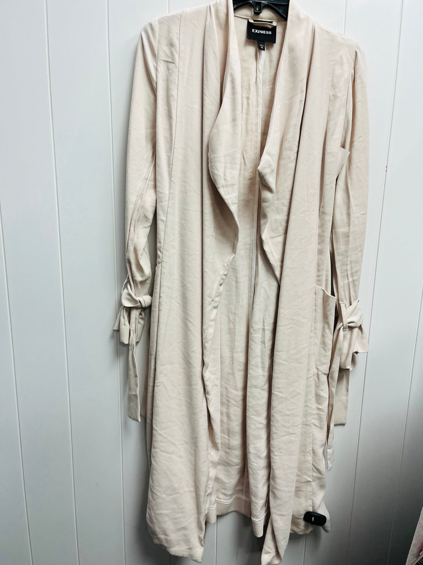 Coat Other By Express In Cream, Size: Xs