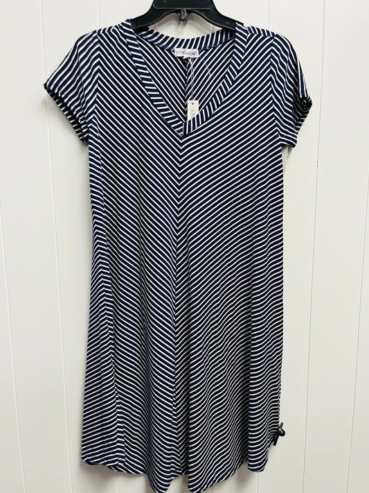 Dress Casual Short By Thyme And Honey In Blue & White, Size: M