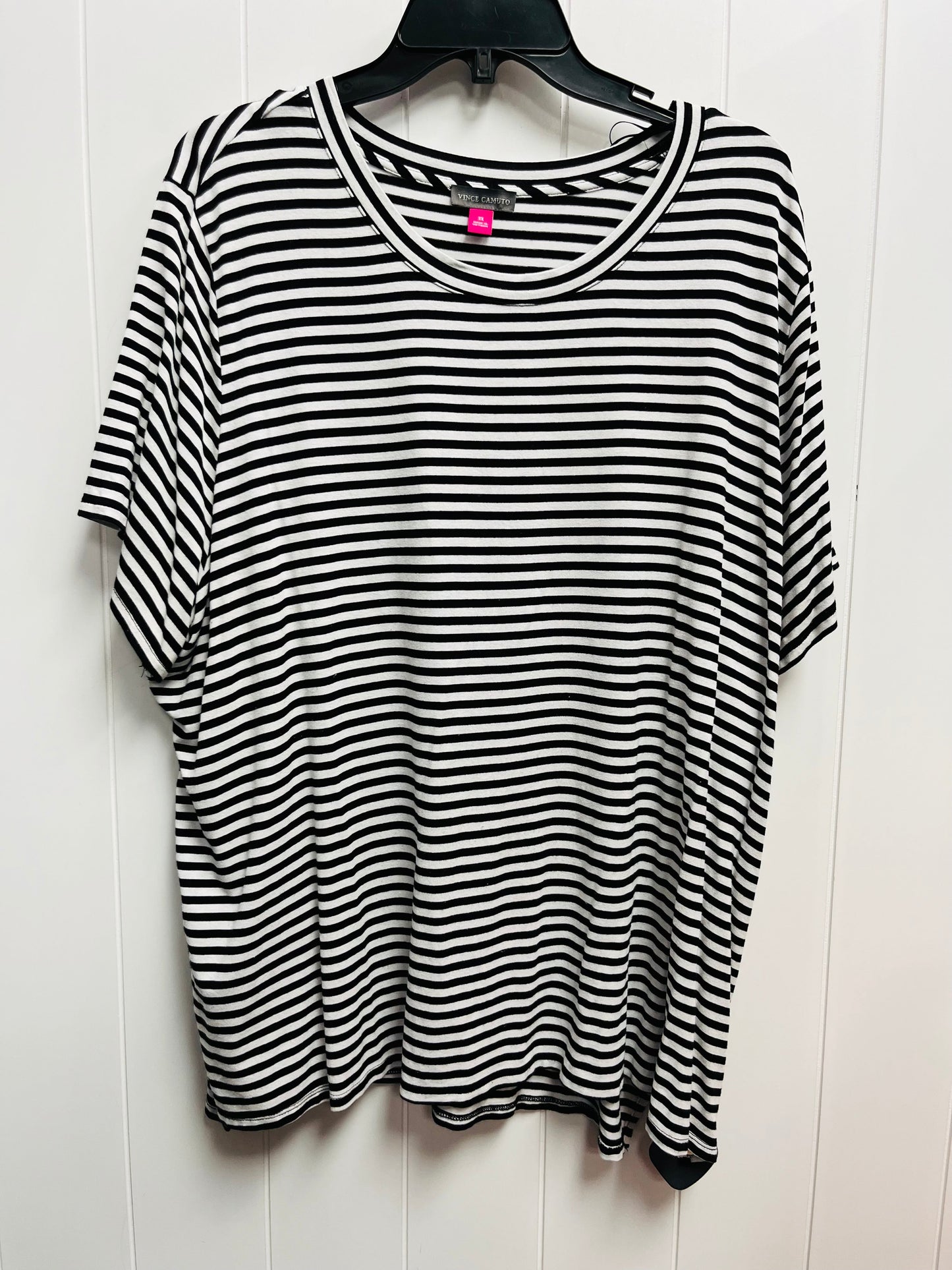 Top Short Sleeve By Vince Camuto In Black & White, Size: 3x