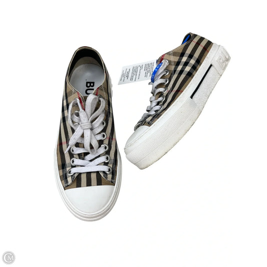 Shoes Luxury Designer By Burberry In Black & Tan, Size: 7