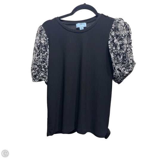 Top Short Sleeve By Cece In Black & White, Size: S