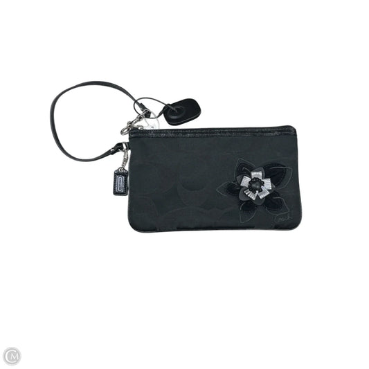 Wristlet Designer By Coach, Size: Medium