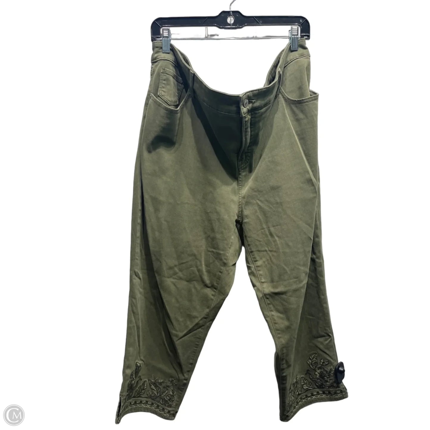 Pants Cropped By Chicos In Green, Size: 1x