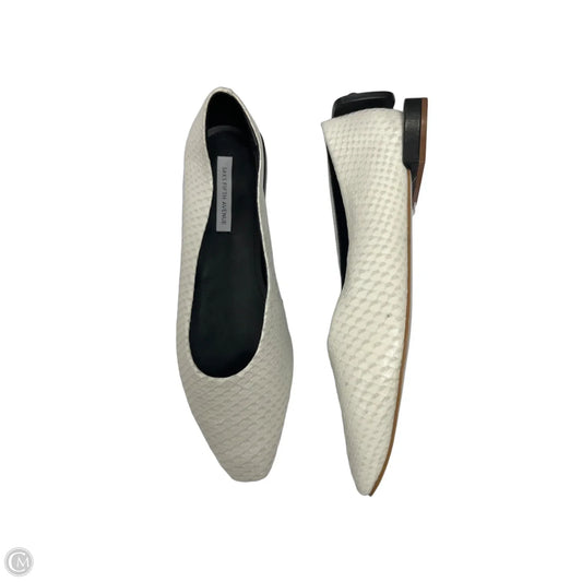 Shoes Flats By Saks Fifth Avenue In White, Size: 8.5