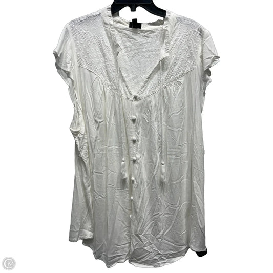 Top Short Sleeve By Torrid In White, Size: 4x