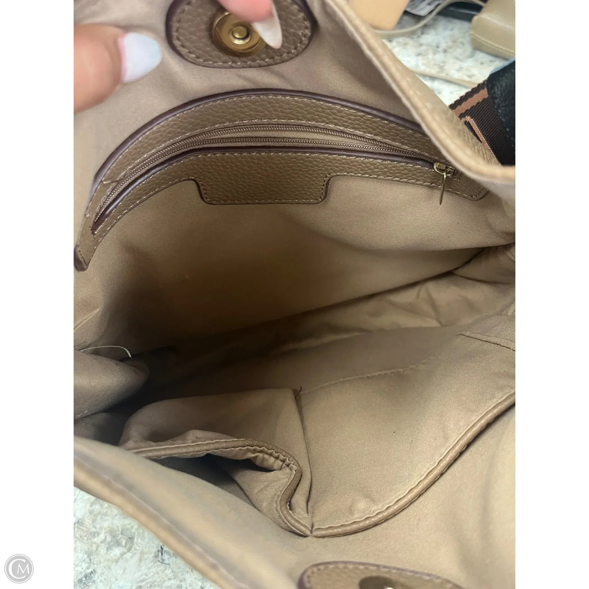 Handbag By Clothes Mentor, Size: Medium