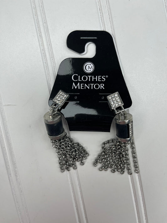 Earrings Dangle/drop Clothes Mentor