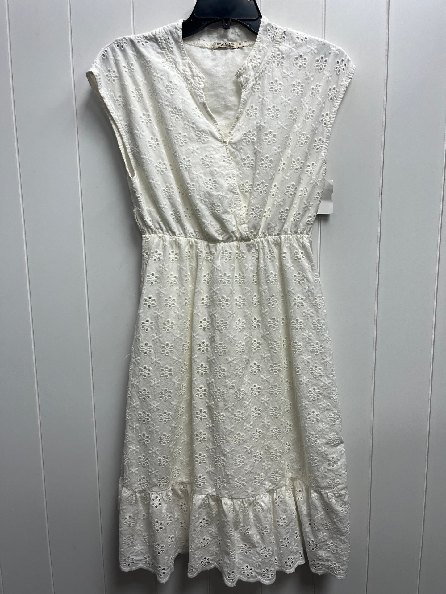 White Dress Casual Short Clothes Mentor, Size S