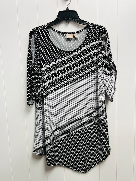 Top Short Sleeve By Chicos In Black & White, Size: Xl