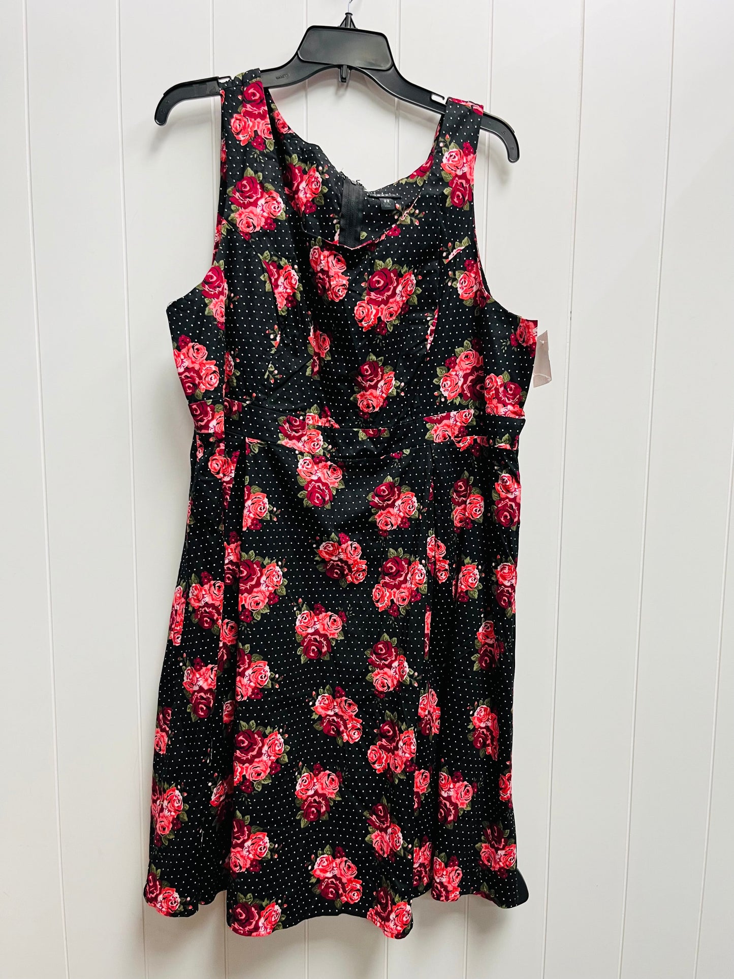 Dress Casual Short By Torrid In Black & Pink, Size: 22