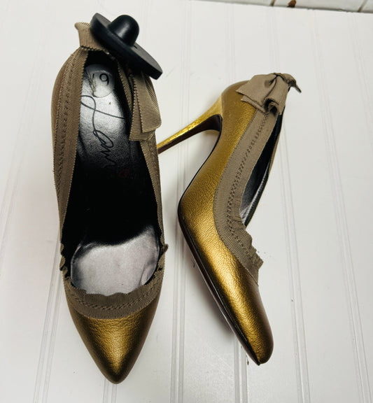 Shoes Luxury Designer By Lanvin In Gold, Size: 6.5