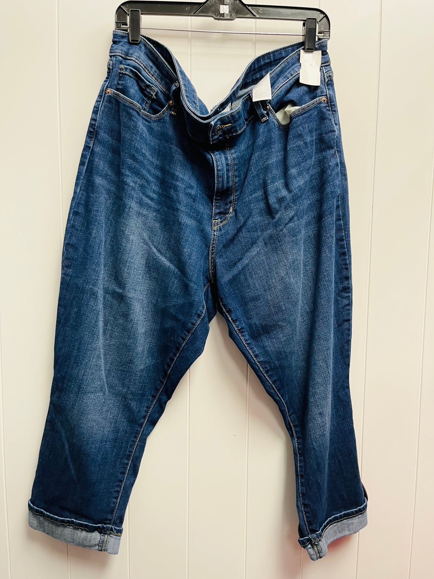 Capris By Levis In Blue Denim, Size: 20