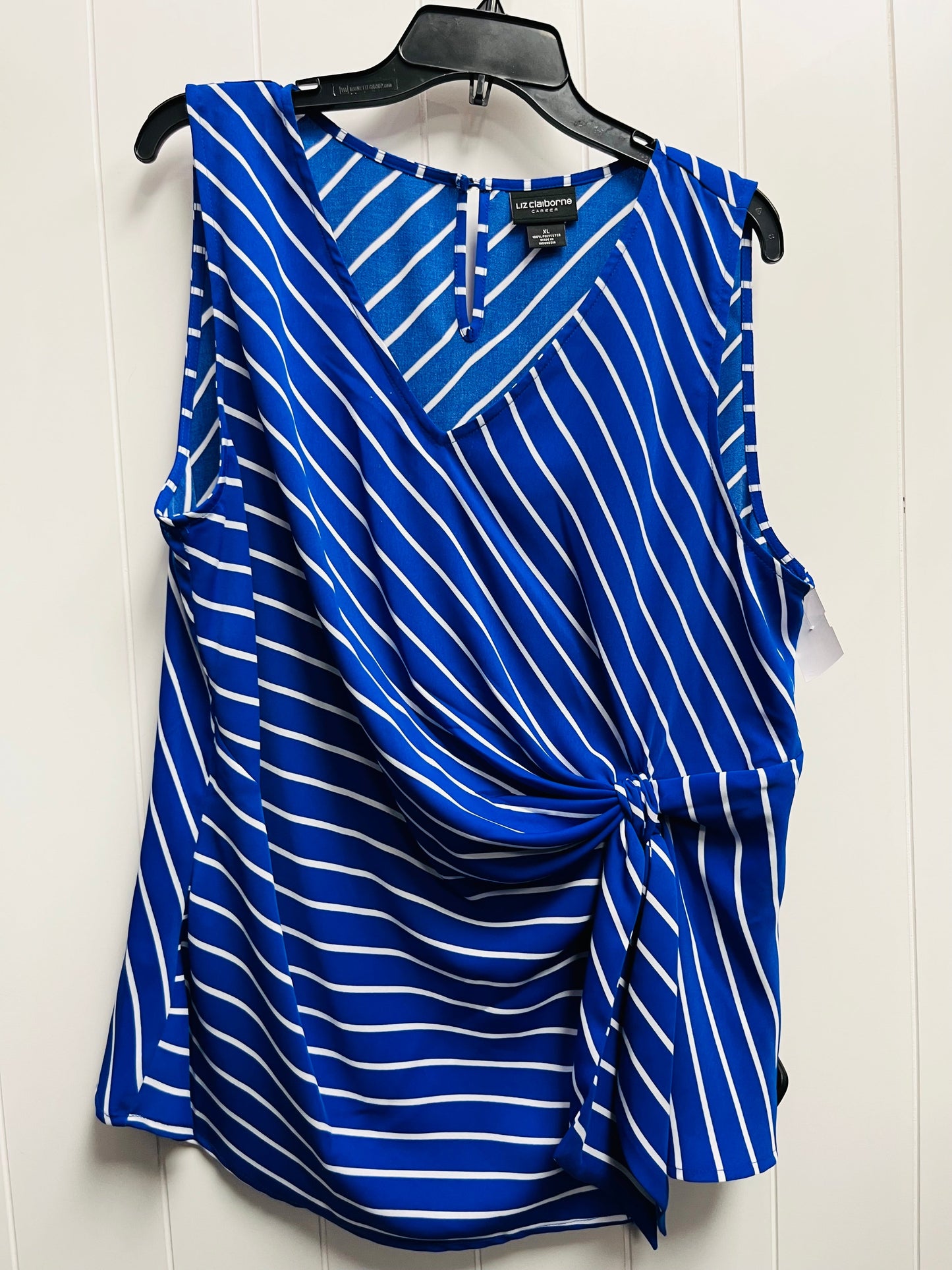 Top Sleeveless By Liz Claiborne In Blue & White, Size: Xl