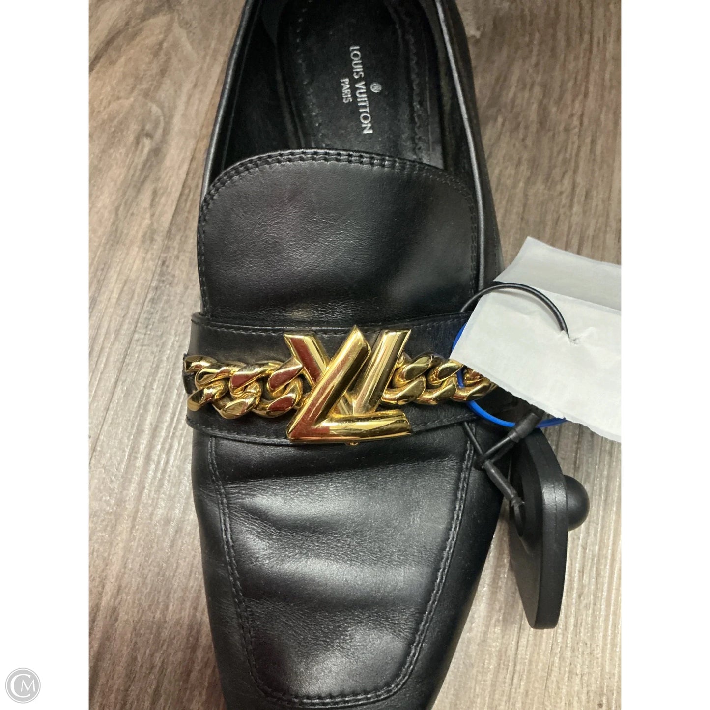 Shoes Luxury Designer By Louis Vuitton In Black & Gold, Size: 8
